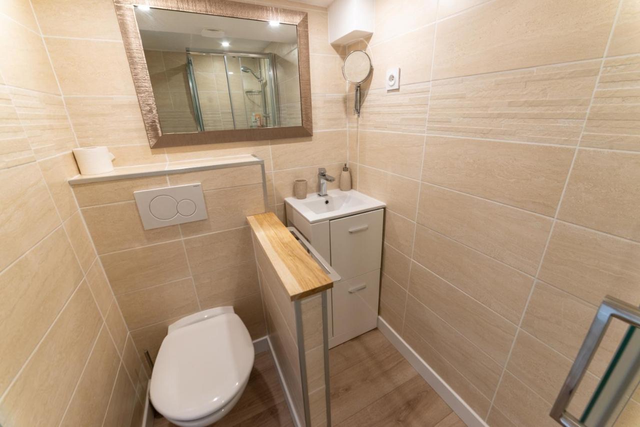 Serenite Aquatique Saint-Cyr-au-Mont-d'Or Εξωτερικό φωτογραφία
